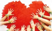 “广东佛山开展在乎关爱志愿者活动 让爱循环让文明续航”